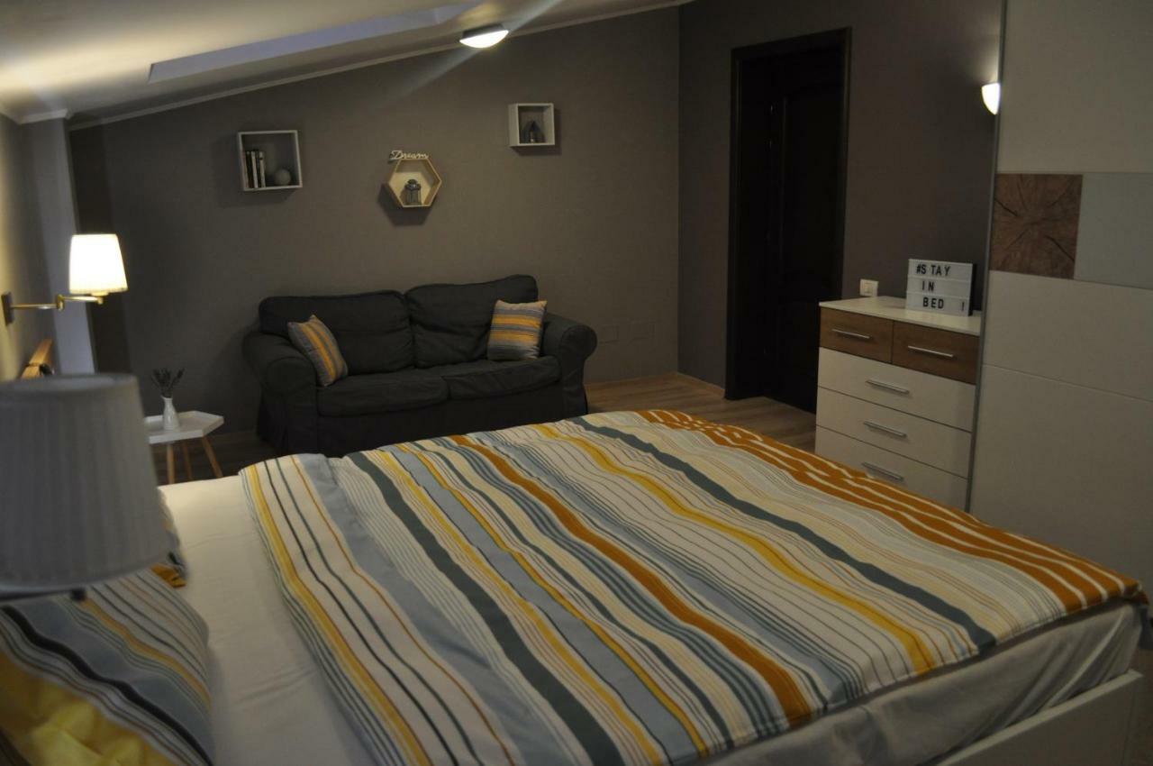 Sleep & Fly Apartment Отопени Екстериор снимка