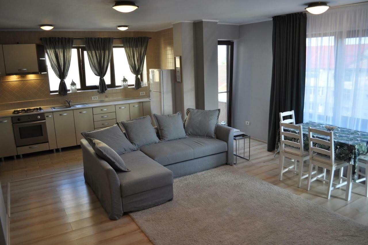 Sleep & Fly Apartment Отопени Екстериор снимка
